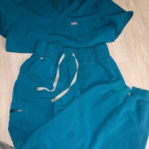 Figs Teal Scrub Set